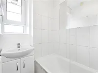 Недвижимость Cowley Road: 4