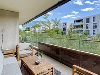 Недвижимость Apartment 5 rooms: 8
