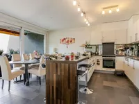 Недвижимость Apartment 5 rooms: 3