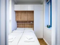 Недвижимость 3-room apartment in the center: 10