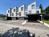 Недвижимость House with terrace Novo Vizhmarie: 1