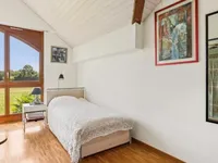Недвижимость Apartment 5 rooms: 9