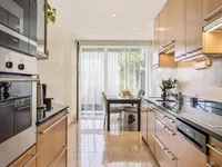 Недвижимость Apartment 4 rooms: 7