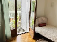 Недвижимость Bifamiliar house 6 rooms: 4