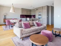 Недвижимость Apartment 5 rooms: 1