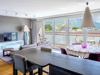 Недвижимость Apartment 5 rooms: 4
