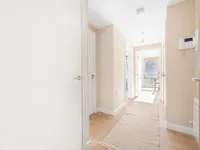 Недвижимость Clarence Avenue: 1
