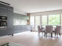 Недвижимость Apartment 4 rooms: 2