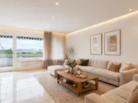 Недвижимость Apartment 4 rooms: 1