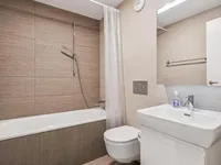 Недвижимость Apartment 5.5 rooms: 8