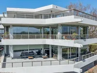Недвижимость Apartment 5.5 rooms: 10