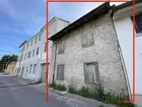 Недвижимость Квартира на первом этаже в центре Горизии: 3