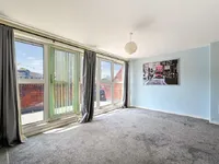 Недвижимость Gresham Road: 12
