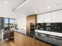 Недвижимость Tower West, 1 Waterfront Drive: 11