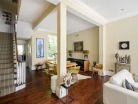 Недвижимость Finborough Road: 15