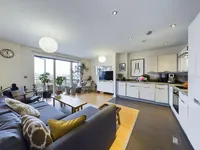 Недвижимость Luma Apartments, Central Way: 9