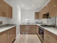 Недвижимость Coles Green Road: 9