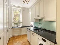 Недвижимость Sloane Court West: 3