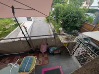 Недвижимость Жилище с террасой в центре Брдия: 13