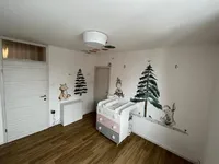 Недвижимость Трехкомнатная квартира в Новом Виче: 3