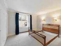 Недвижимость Harcourt Terrace: 2