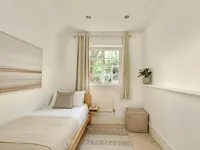 Недвижимость Finborough Road: 1