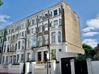 Недвижимость Finborough Road: 8