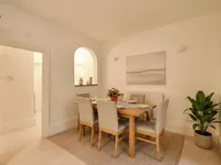 Недвижимость Finborough Road: 15