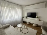 Недвижимость Квартира, Гарсоньера Ново Фужине: 3