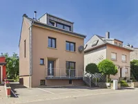 Недвижимость House 3 bedrooms for sale in Kayl: 1