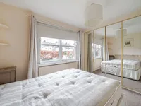 Недвижимость Mayfield Road: 2
