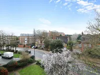 Недвижимость Upper Richmond Road: 4