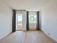 Недвижимость Rollo Court, Strasburg Road: 1
