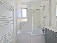 Недвижимость Rollo Court, Strasburg Road: 5