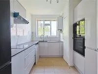 Недвижимость Rollo Court, Strasburg Road: 12