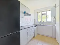 Недвижимость Rollo Court, Strasburg Road: 14