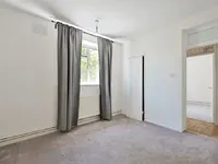 Недвижимость Rollo Court, Strasburg Road: 16