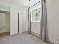 Недвижимость Rollo Court, Strasburg Road: 19