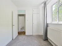 Недвижимость Rollo Court, Strasburg Road: 20
