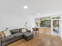 Недвижимость John Parker Square: 7
