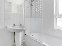 Недвижимость Fulham Palace Road, Fulham: 2