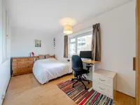 Недвижимость St. Saviours Estate, Abbey Street: 16