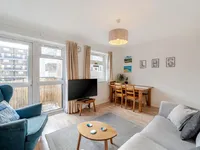 Недвижимость St. Saviours Estate, Abbey Street: 17