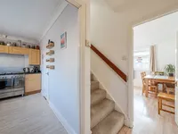 Недвижимость St. Saviours Estate, Abbey Street: 18