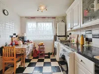 Недвижимость Yelverton Road: 2