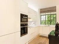 Недвижимость Britten House, Britten Street: 8