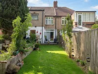 Недвижимость Braemar Avenue: 6