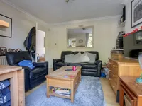 Недвижимость Braemar Avenue: 9