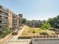 Недвижимость Layard Square: 3