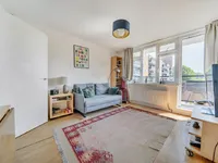 Недвижимость Layard Square: 9